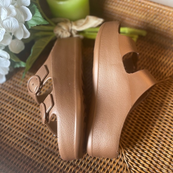 Lemon Jelly Gaia Platform sandal bronze metal NWOB size 39/8 US - Picture 7 of 12